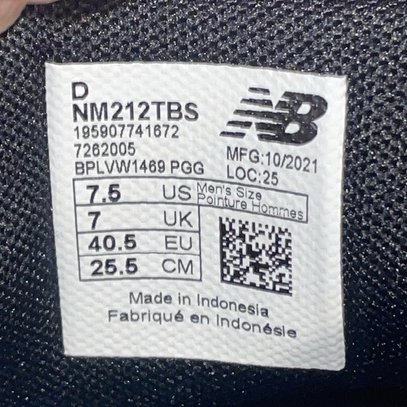 New Balance 212 ProCourt Size 7.5. - Picture 10 of 13